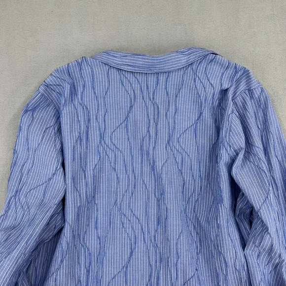 Chico's Blue White Pinstripe Textured Button Down Shirt Roll Tab Size 3 Large - Picture 11 of 13